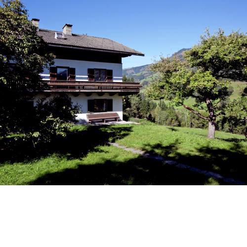 Holiday Home with Garden in Taxenbach