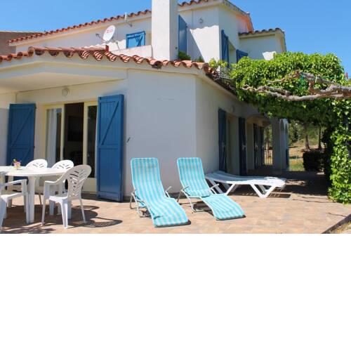 Holiday home with lovely views