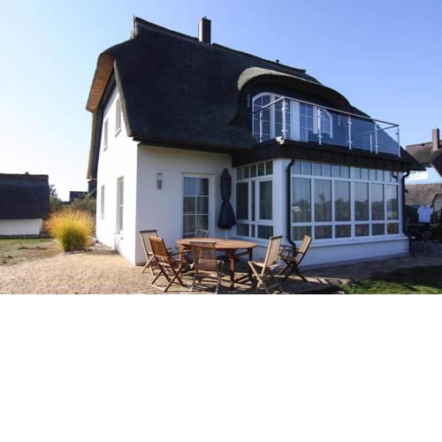 Holiday Home Zinnowitz - DOS081049-F