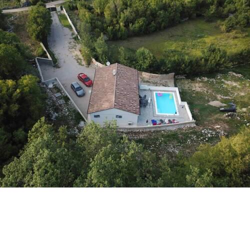 Holiday House Fanuko