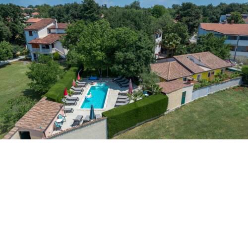Holiday house in Poreč with terrace, air conditioning, WiFi, washing machine (4928-1)