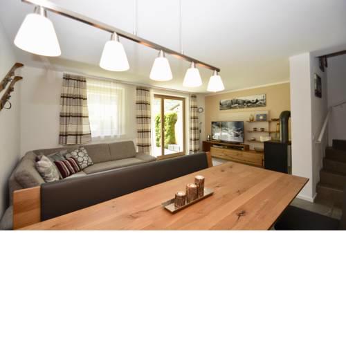 Holiday House KITZVIEW by Z-K-H Rentals