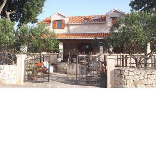 Holiday house with a swimming pool Skrip, Brac - 17350