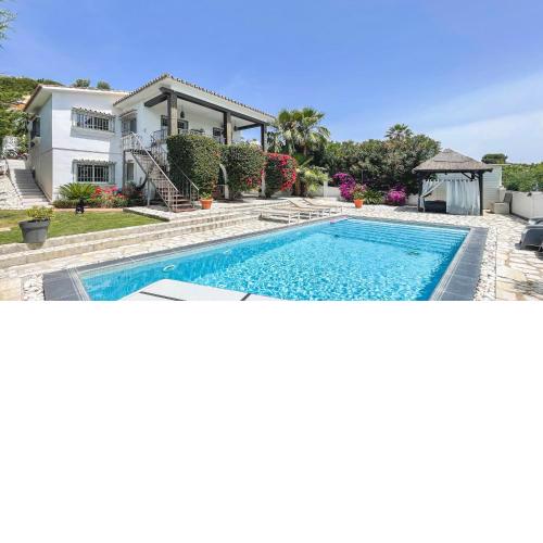 HOLIDAY VILLA ROOFTOP PRIVATE POOL CHIRINGUiTO OUTDOOR KITCHEN
