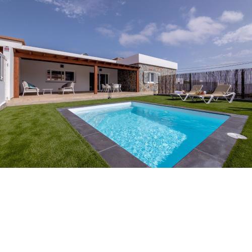 Holiday Villa Rustika Family Luxe - Rural, Piscina, BBQ by Holidays Home
