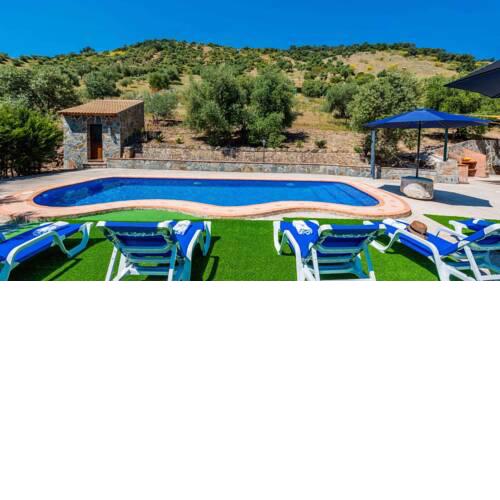 Holiday villa with air con and WiFi in the hills of Cadiz province