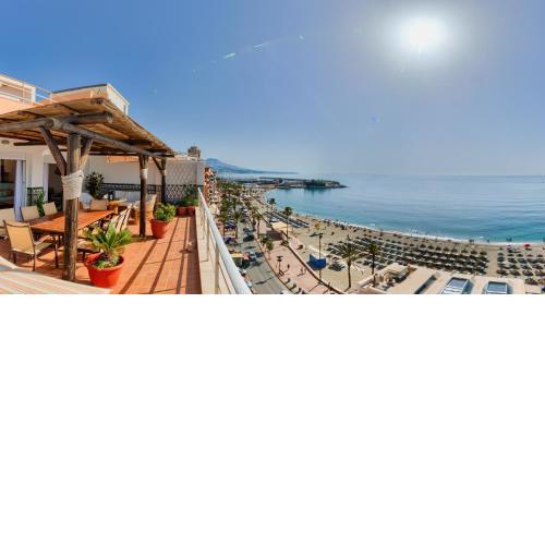 Holidays2Fuengirola Duplex with stunning sea view, terraces,1st line beside port