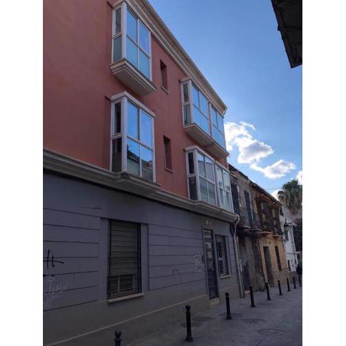 Holidays2Malaga Alta Street 1 bedroom High Speed WIFI