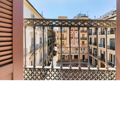 Holidays2Malaga Lazcano High Wifi & French balcony
