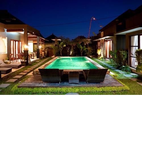 Homayoon Villa at Bisma - 10 min walking to Ubud center