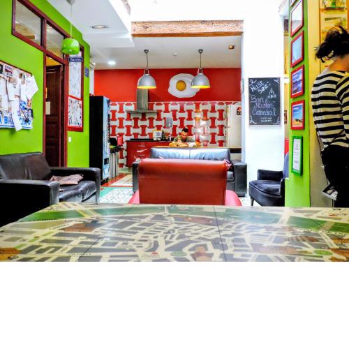 Home Youth Hostel by Feetup Hostels