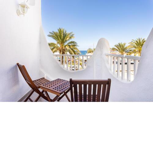 Home2Book Cozy Triplex Las Américas, Terrace & View