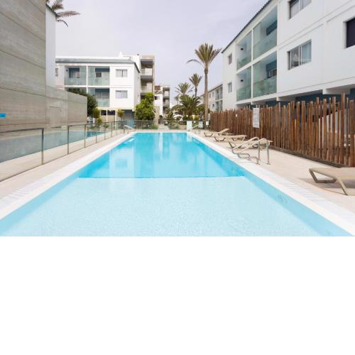 Home2Book Design Hola Jag Wifi & Pool Apartment
