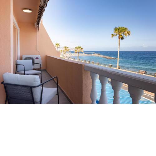 Home2Book Design Sea Views Caletillas, Pool