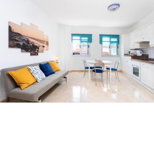 Home2Book Sea Side Charco Azul Pool Apartment Wifi