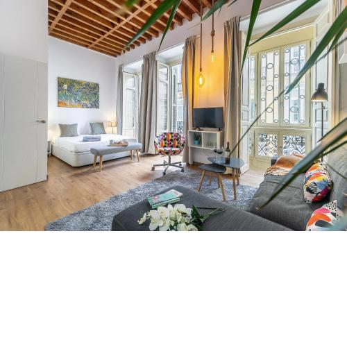 HomeAbroad Apartments - Larios Malaga Deluxe Collection
