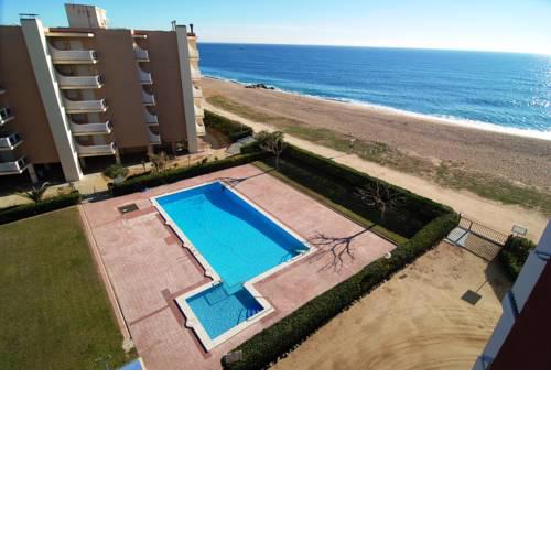 HomeHolidaysRentals Estela