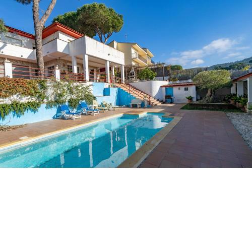 HomeHolidaysRentals Monde III