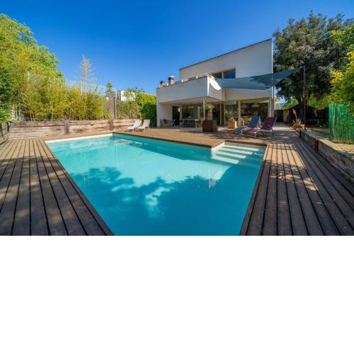 HomeHolidaysRentals Nova - Costa Barcelona
