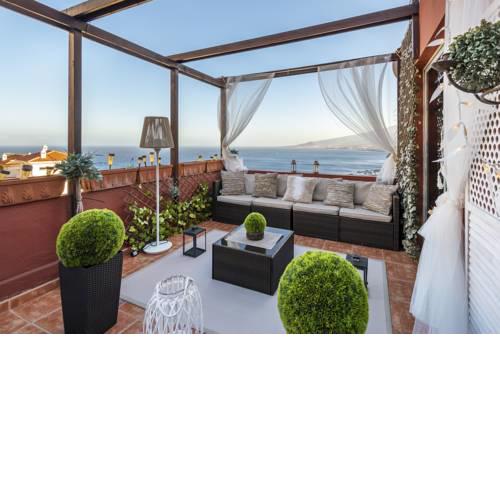 HomeLike Panoramic Sea Views Loft, Wifi