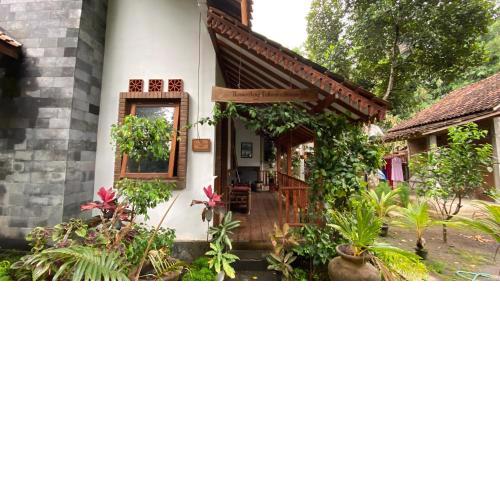 Homestay Candi Pawon Fahrurohman Syariah