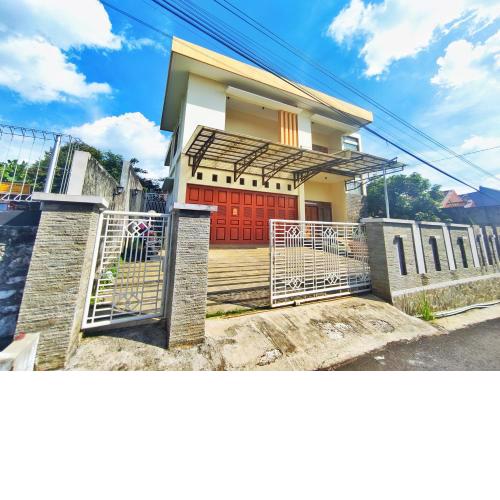 Homestay Parikesit Rent Full House