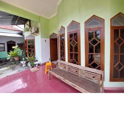 HOMESTAY RACHMAD HOMESTAY WARUNGBOTO
