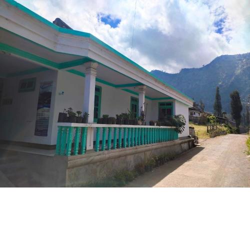 Homestay Wonotoro Asri 4 Gunung Bromo