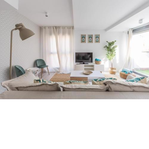 Horoko Apartments by gaiarooms