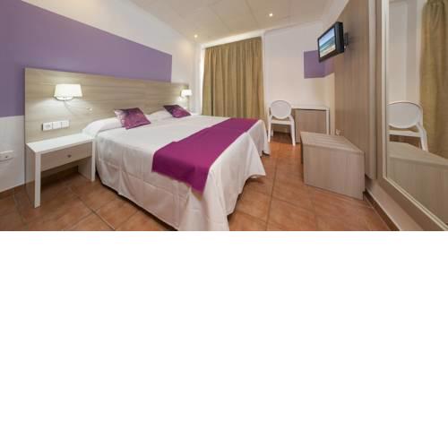 Hostal Adelino