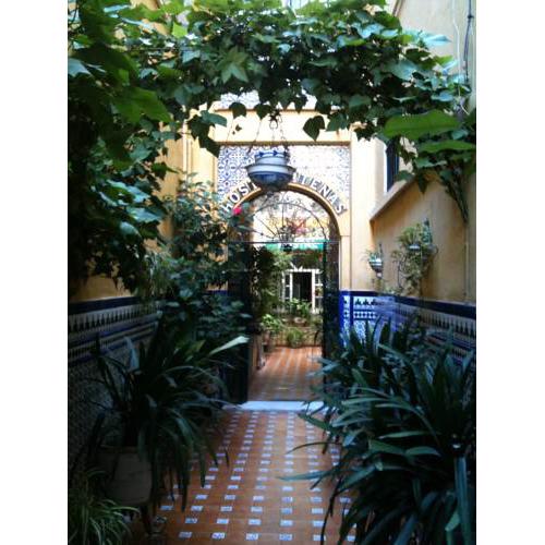 Hostal Atenas