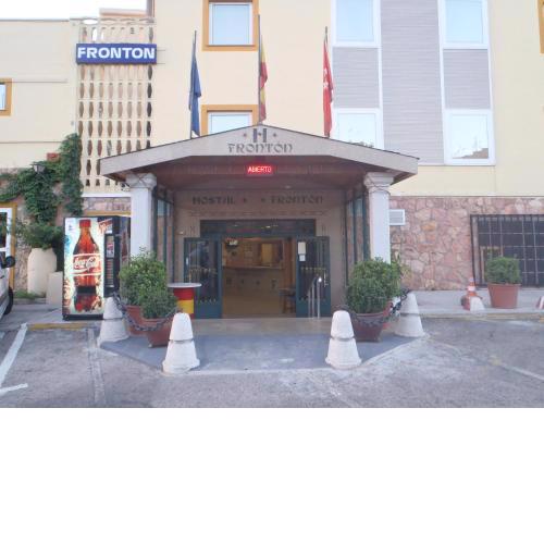 Hostal Fronton