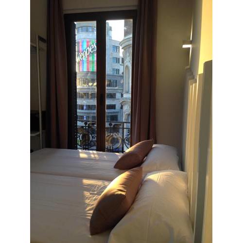Hostal Gran Via 44