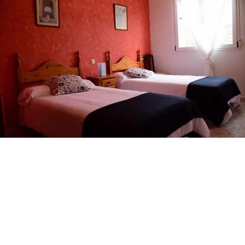 HOSTAL HOCES DEL DURATON