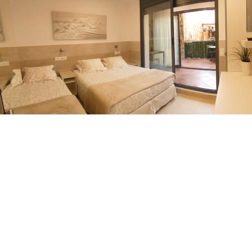 Hostal House