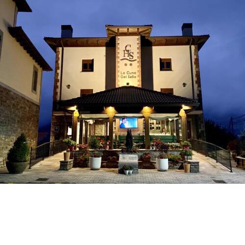 Hostal La Cuna del Sella