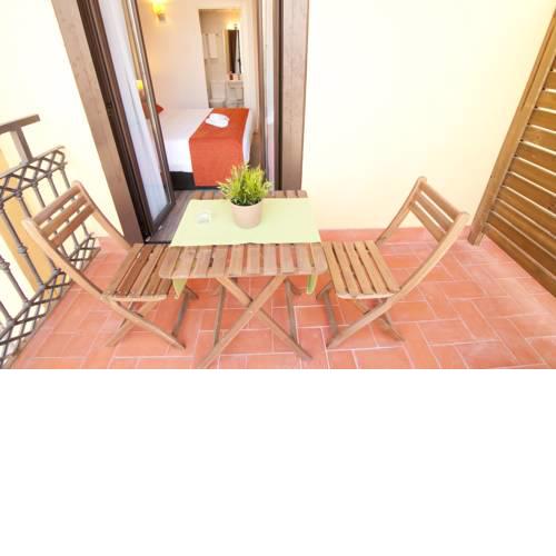 Hostal Live Barcelona 2