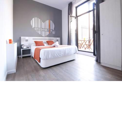 Hostal Live Barcelona