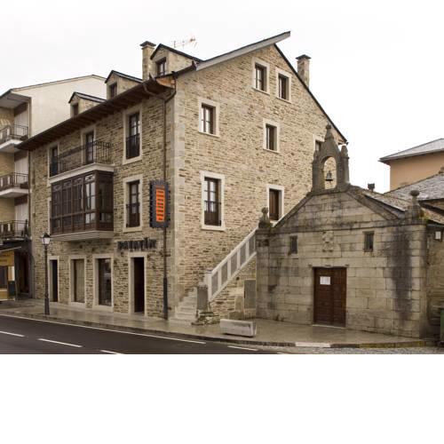 Hostal Raices