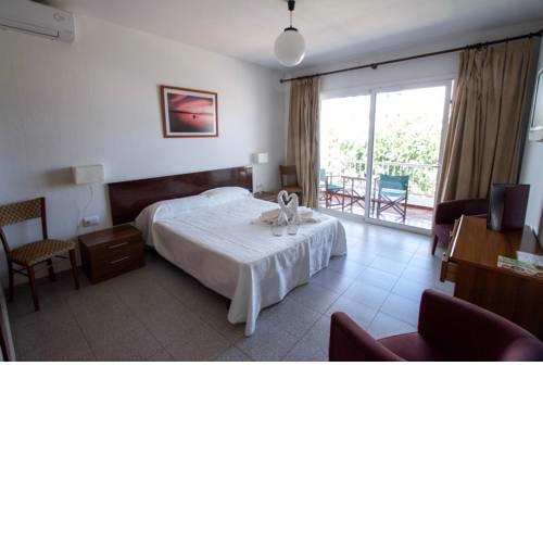 Hostal Restaurant s'Algaret