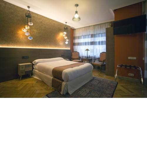 Hostal Rodas Pamplona