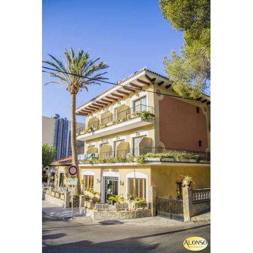 Hostal Villa Rosa