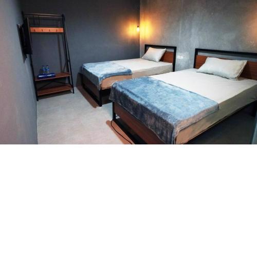 Hostel 18 Pasangan Butuh Surat Nikah