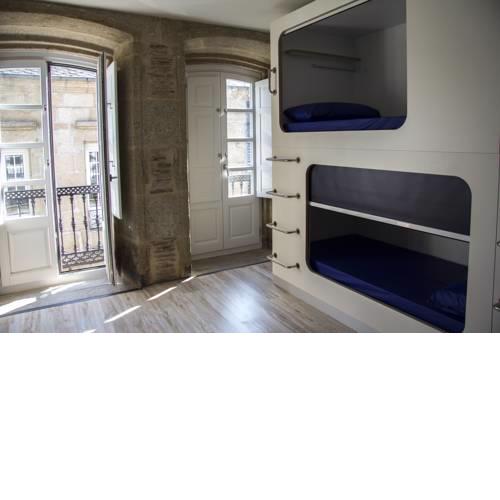 Hostel Cross