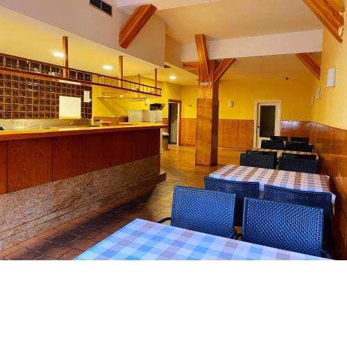 HOSTEL HN