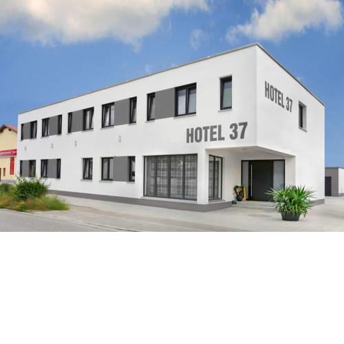 Hotel 37