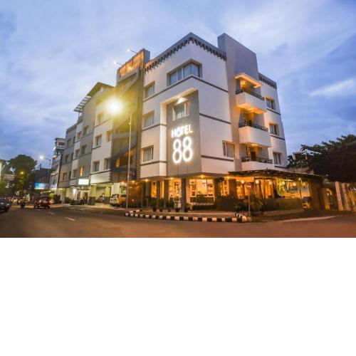 Hotel 88 Jember By WH