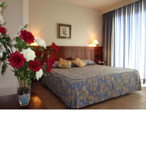 Hotel Abril