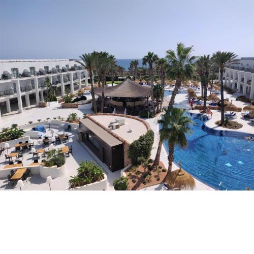 Hotel Cabogata Jardín