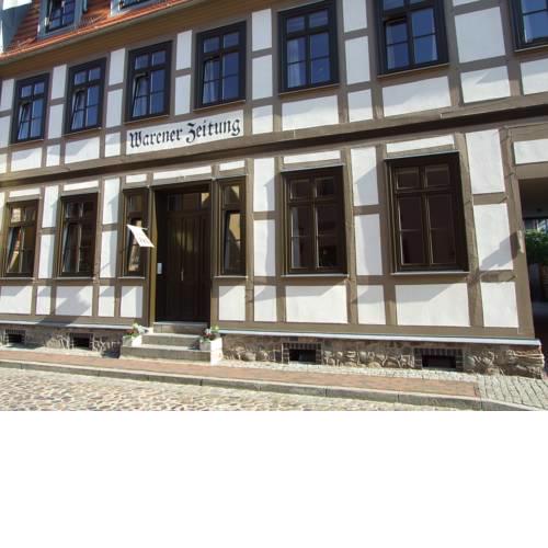 Hotel garni "Alte Warener Zeitung"